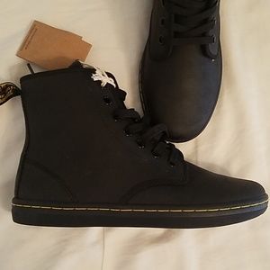 Dr. Martens Leather Shoeditch NWT!!!